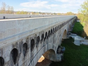    Pont canal