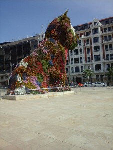 Chien en fleur Bilbao    