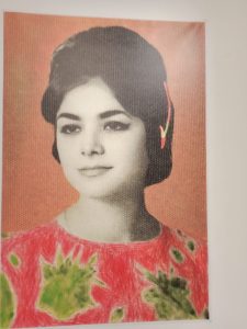 1-Rima-Sannan-le-bonheur-se-porte-autour-du-cou